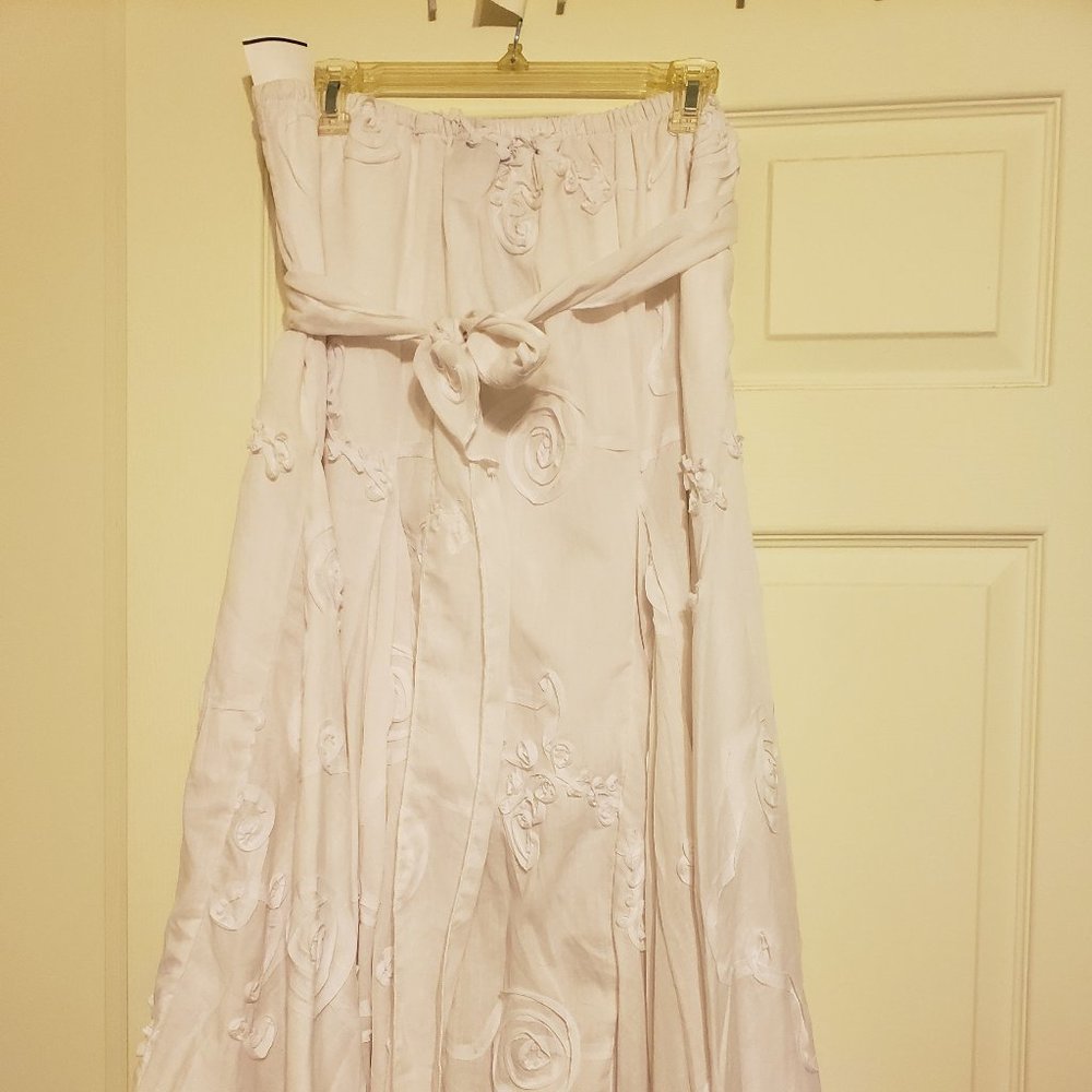 NWT ** HANDKERCHIEF DESIGN SKIRT W/ DESIGN